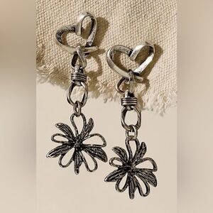 Free People Xavier Dangle Earrings. NWT!!!